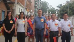 ”三月三“社區(qū)健康慢步走，歌舞展民族真情